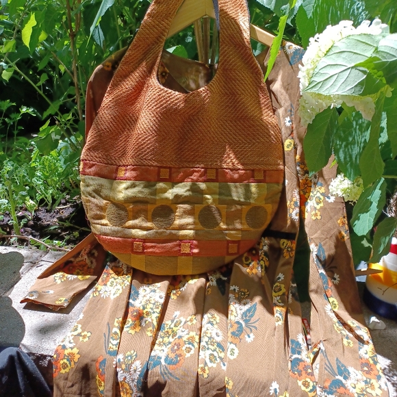 Vintage Alice Moon Dress with Soulder bag from Combodia Size 6  Bohemian Hat - Picture 2 of 3